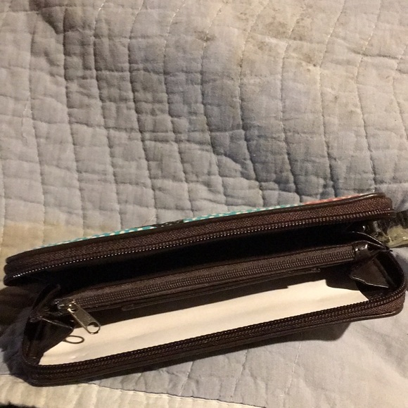 Wallet - Picture 2 of 4